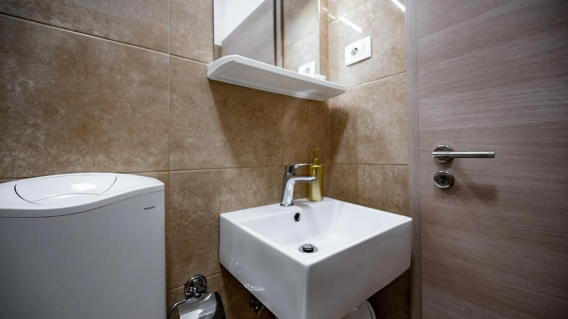 Sonia Rooms Pula