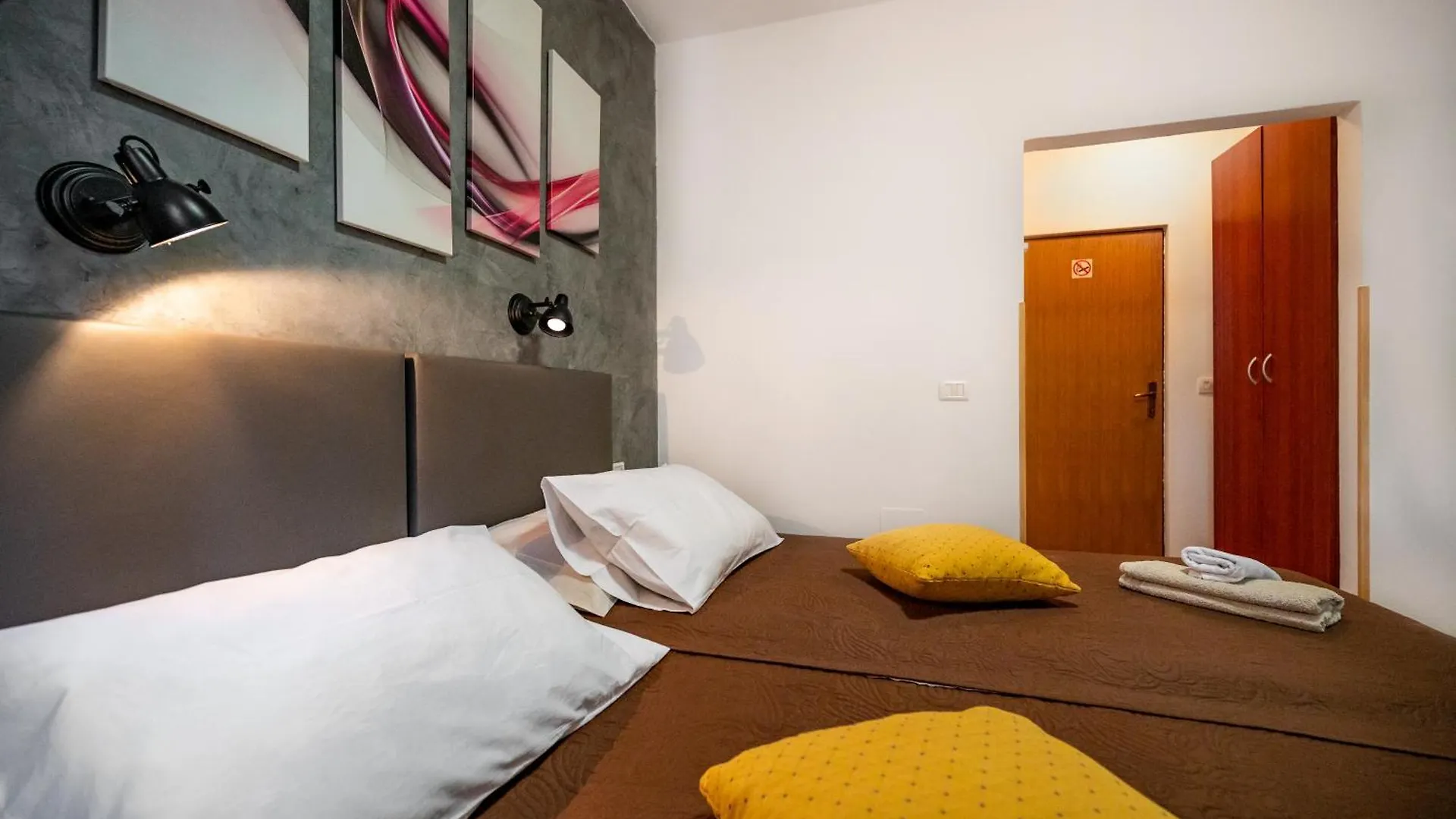 Bed & Breakfast Sonia Rooms Pula