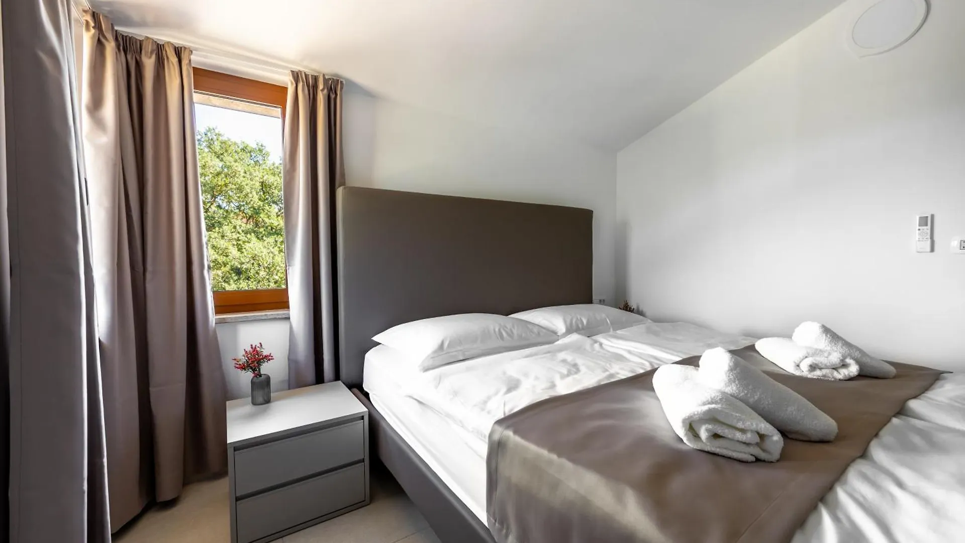 Sonia Rooms Pula